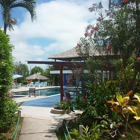 Hotel Puerto Ballesta Tonsupa Buitenkant foto