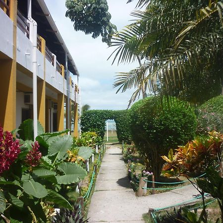 Hotel Puerto Ballesta Tonsupa Buitenkant foto