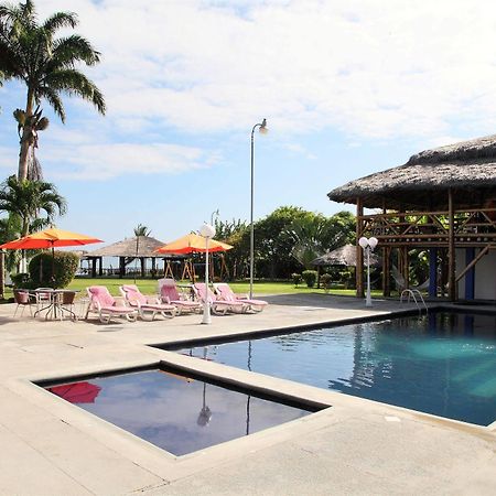Hotel Puerto Ballesta Tonsupa Buitenkant foto