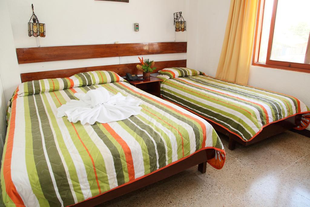 Hotel Puerto Ballesta Tonsupa Buitenkant foto