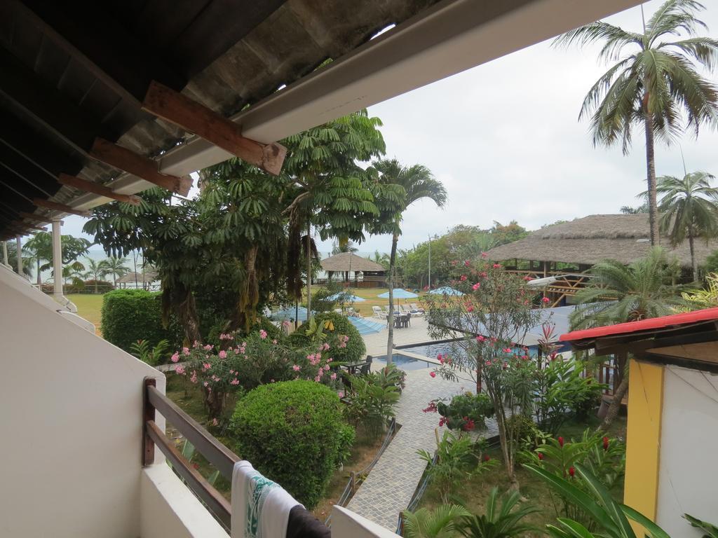 Hotel Puerto Ballesta Tonsupa Buitenkant foto